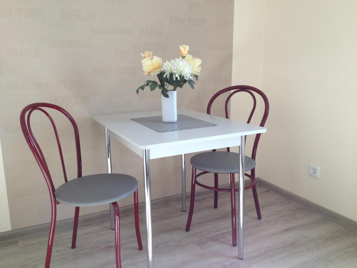 Ferienwohnung Am Schlossparkcenter Schwerin  Bagian luar foto