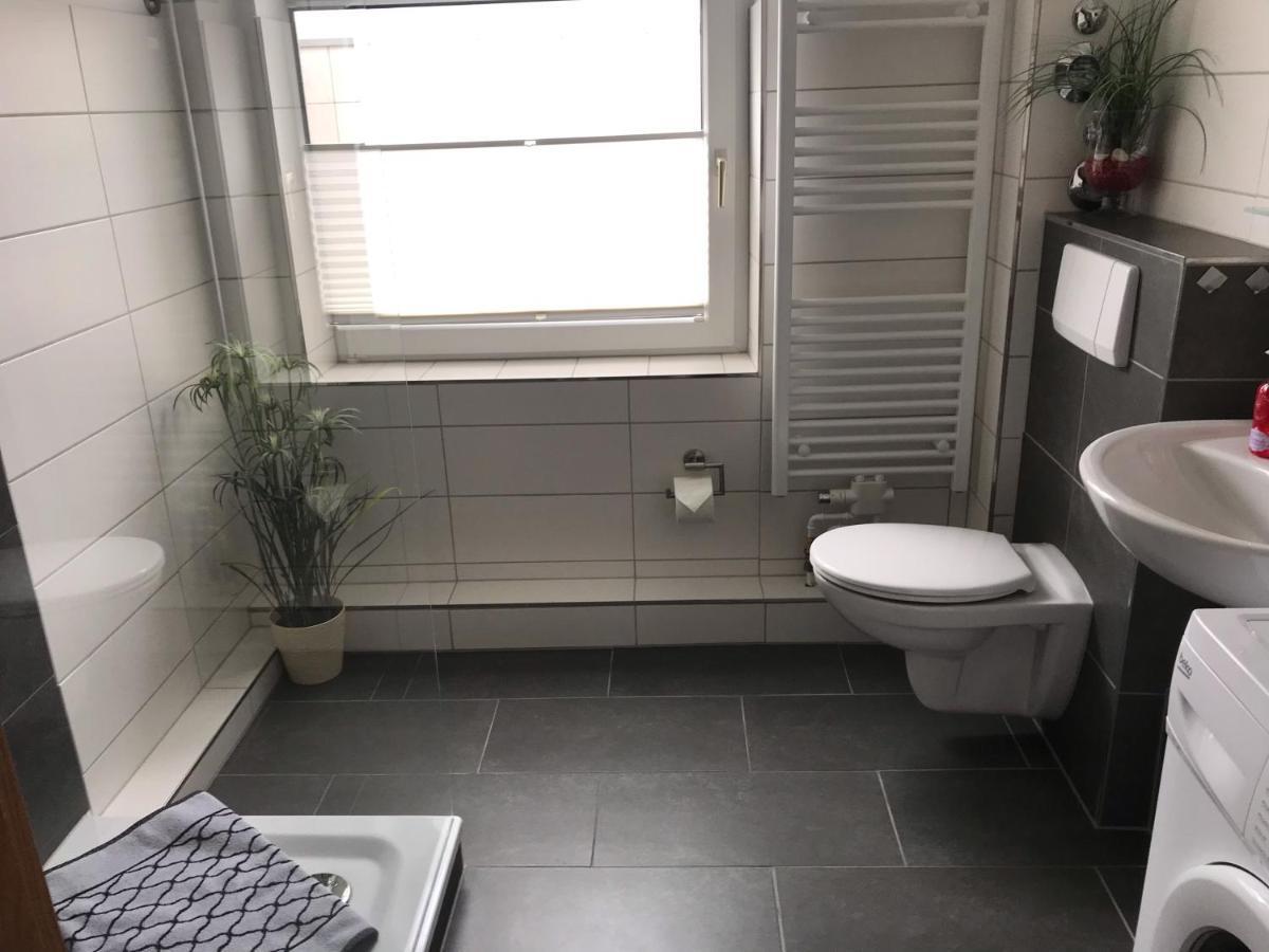Ferienwohnung Am Schlossparkcenter Schwerin  Bagian luar foto