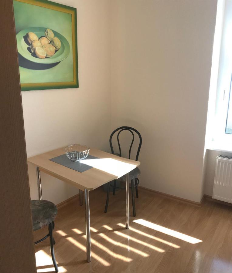 Ferienwohnung Am Schlossparkcenter Schwerin  Bagian luar foto